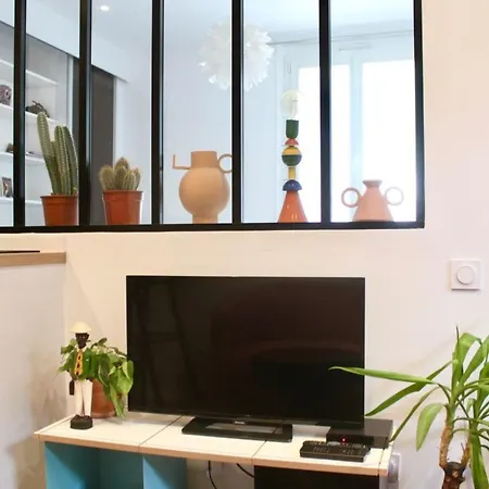 Apt With Private Terrace Mouzaia Buttes-chaumont Appartamento